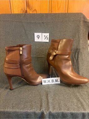 NWOT Women's Brown Leather Ankle Boots - Classic Heeled Bootie